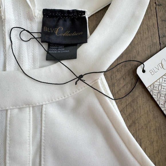 Chic White Backless Dress - Picture 8 of 12